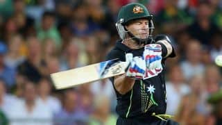 Brad Hodge calls for 'switch-bowling' to create T20 games more exciting